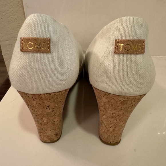 TOMS canvas peep-toe cork wedge slip-ons in EUC. - Picture 3 of 9